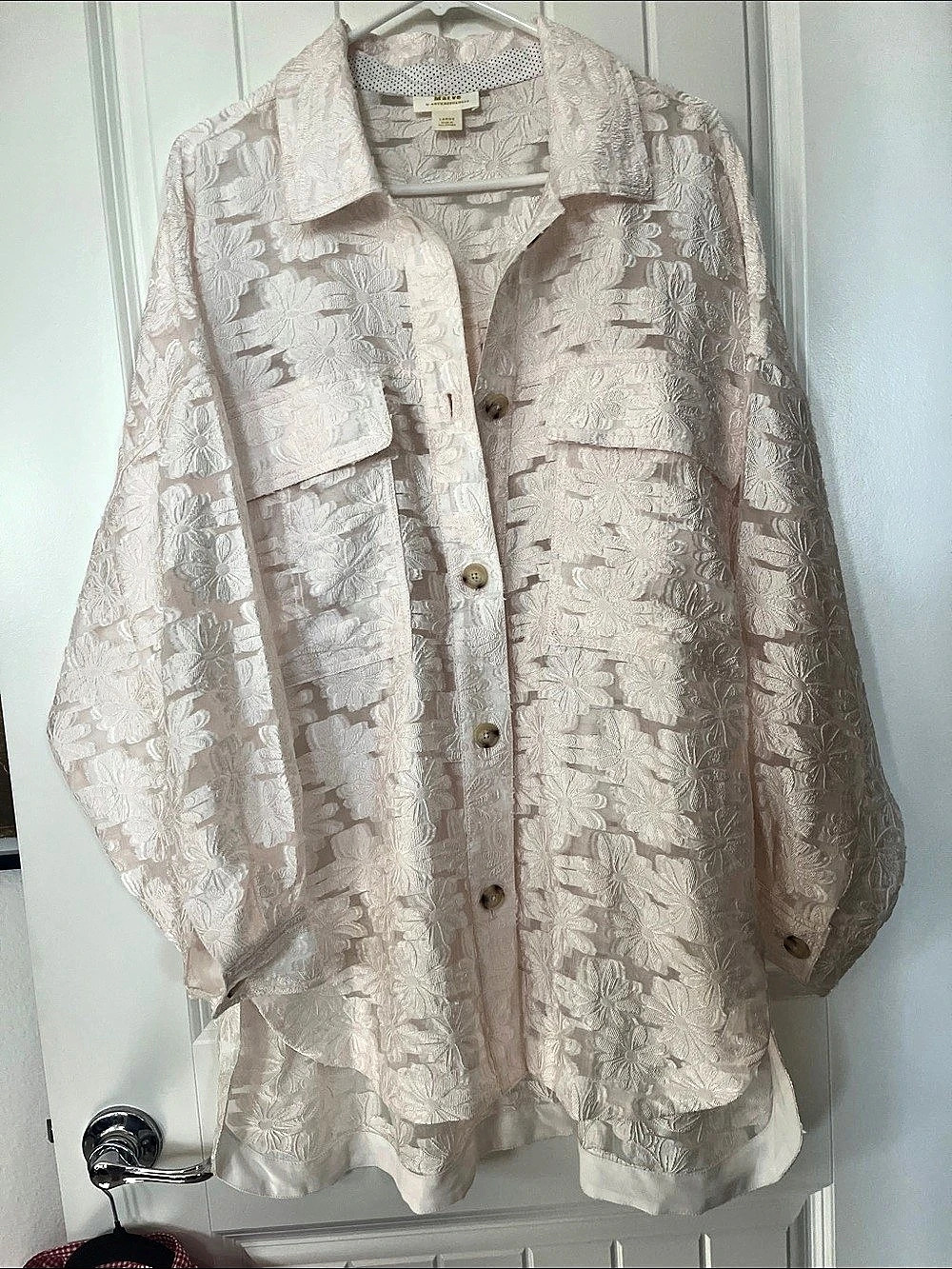 Maeve from Anthropologie soft pink Floral Button Down Top Size Large
